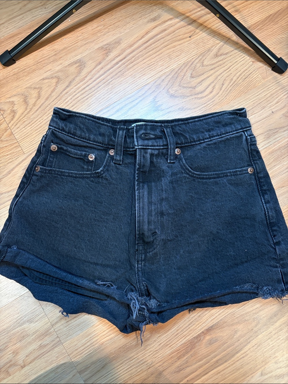 Abercrombie & Fitch “The Mom Short High Rise” Black Denim Shorts – Size 25